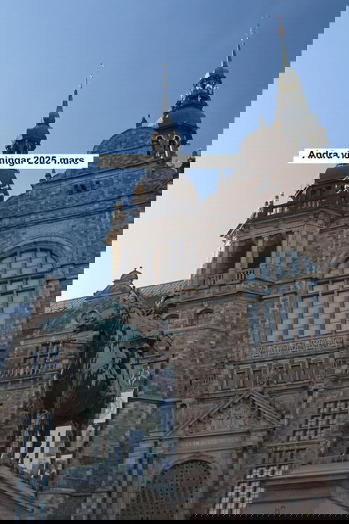 Other Views 2025 Mars