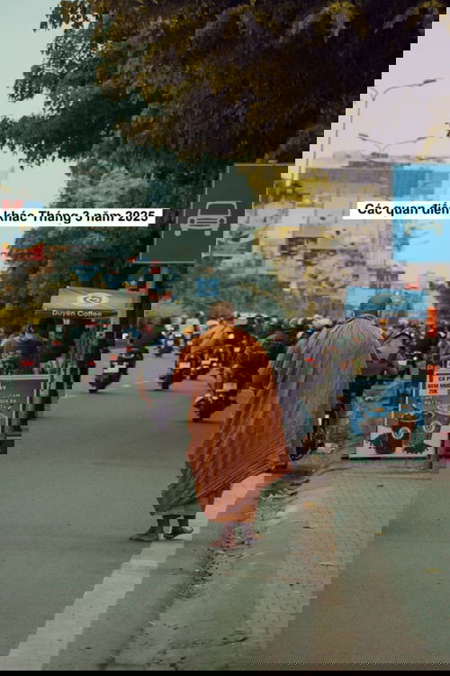 Các quan điểm khác Tháng 3 năm 2025