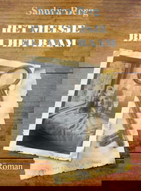 Het meisje bij het raam