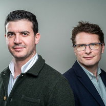 De schrijvers aan het woord (Claudia Zeller over 'De verplichte revolutie')