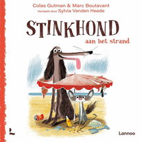 Stinkhond aan het strand
