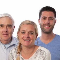 In Herinnering:  "Het is niet alleen dat hij er niet meer is, maar ook dat hij dingen nooit meer gaat meemaken."  Vader en zus over het leven met en zonder Ward.