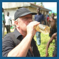 Ontvoerd door gedrogeerde jongens met kalashnikovs in Nigeria