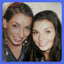 Zussen overleven 32 messteken van psychotische buurman