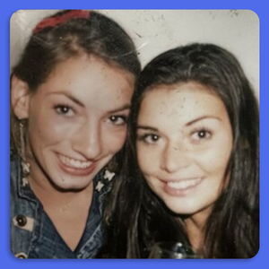 Zussen overleven 32 messteken van psychotische buurman