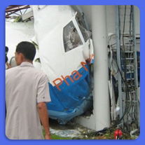 Vliegtuigcrash op 8-jarige leeftijd in Thailand