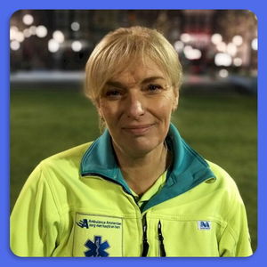 AMBULANCEMEDEWERKSTER treft EIGEN ZOON bij dodelijk AUTO ONGELUK!