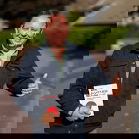 Van bruine bonen tot Drentse Kruidensaus – de gastvrije reis van Lorenz Striethouldt | S18E03