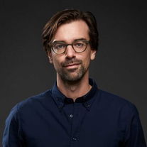 Ruben Terlou. journalist over zijn nieuwe theatercollege Op reis door een nieuwe wereld