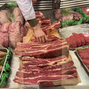 Luisterverhaal: Uierboord, biltong of varkenskop, bij de oudste slager van Rotterdam hebben ze het