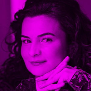 Maral Noshad Sharifi, journalist en schrijver